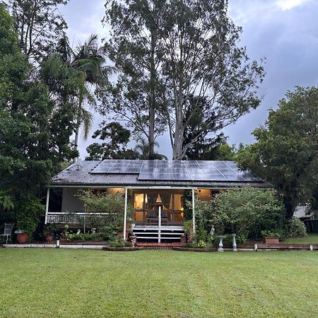Celestial Dew Guesthouse In Tyalgum Bagian luar foto